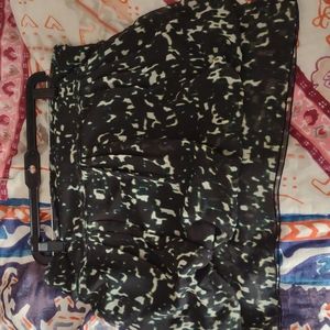 Gap bubble skirt. Tie dye shibori flutter size 12 large black green and white